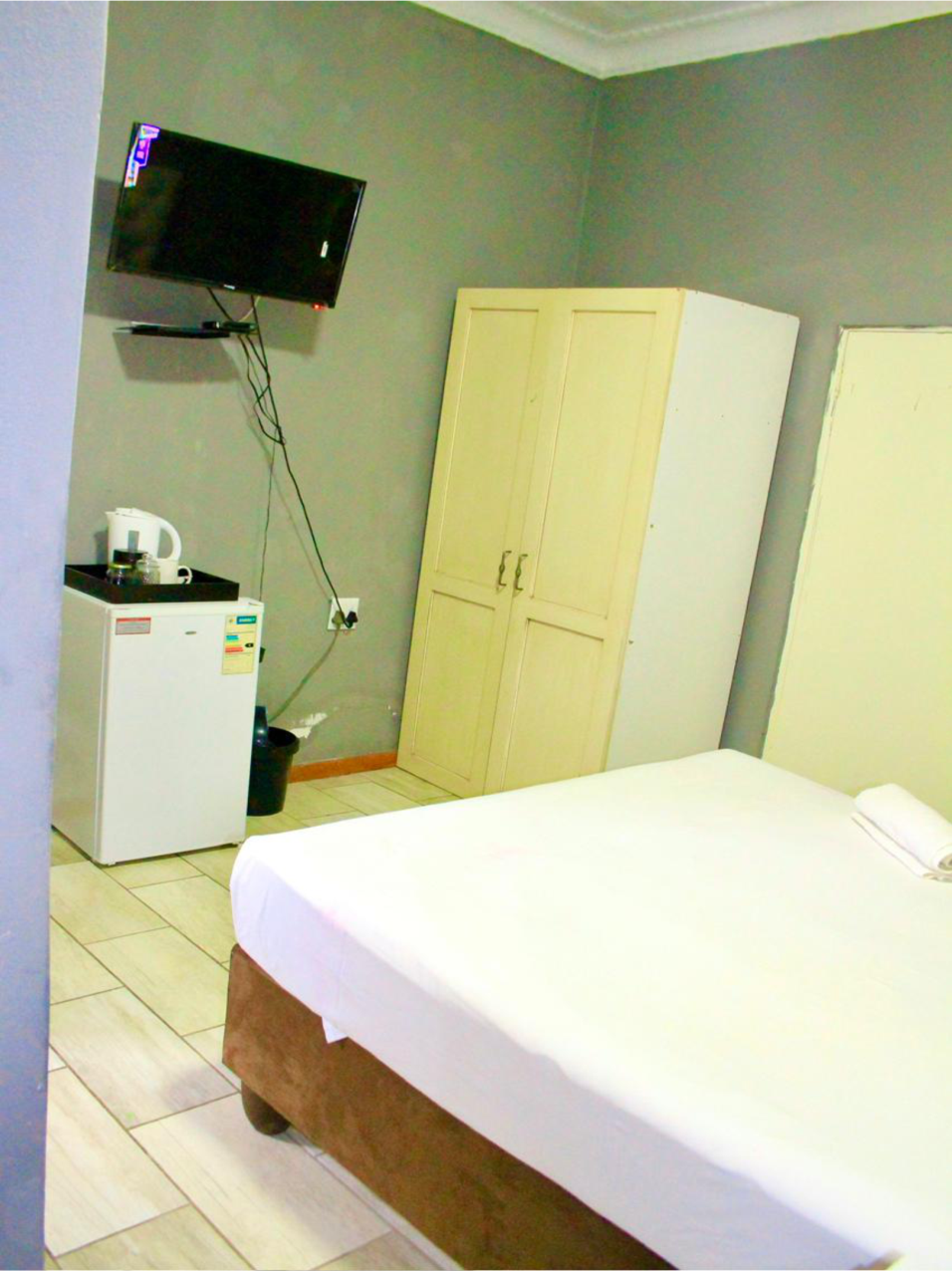 En-Suite Bathroom